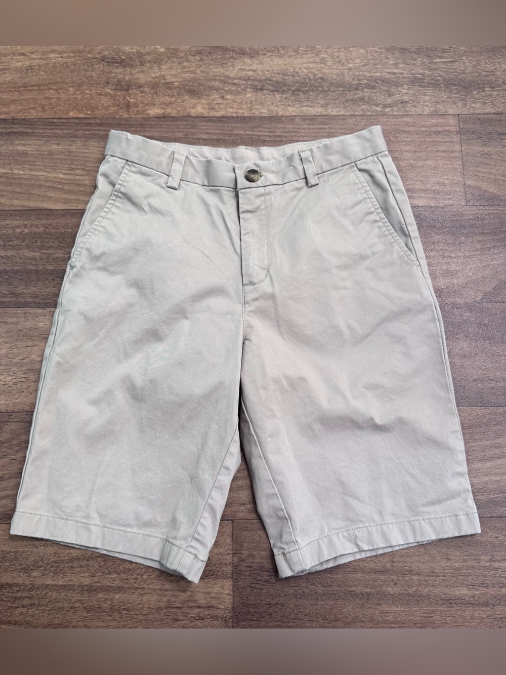Vineyard Vines Ajustable Waist Chino Shorts